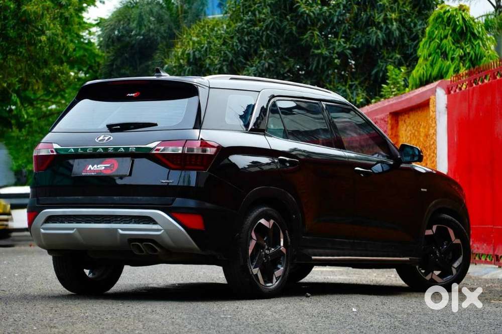 Hyundai Alcazar 2.0 Signature (o) Petrol At 7 Str, 2023, Petrol