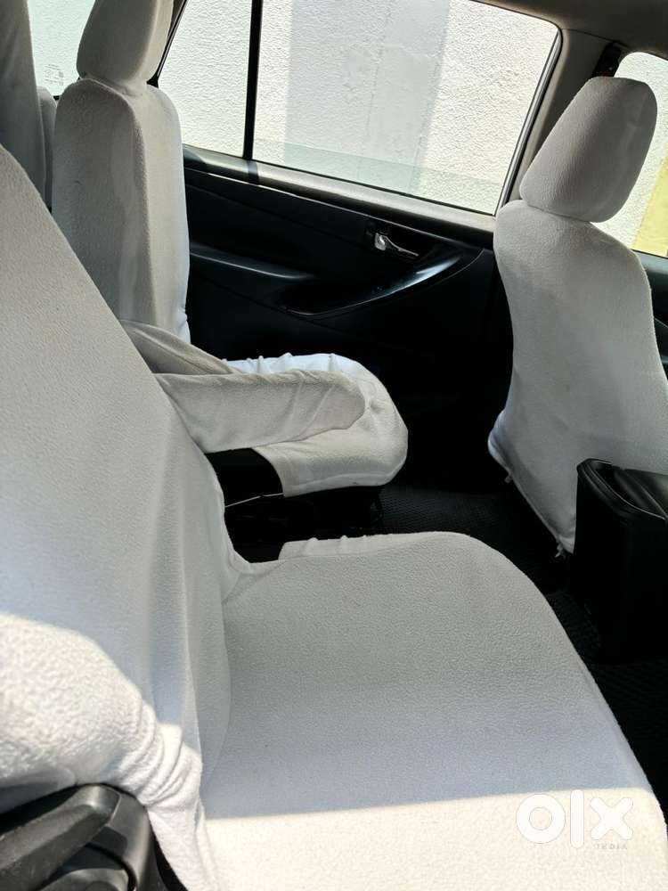 Toyota Innova Crysta 2.4 Vx Mt, 2016, Diesel