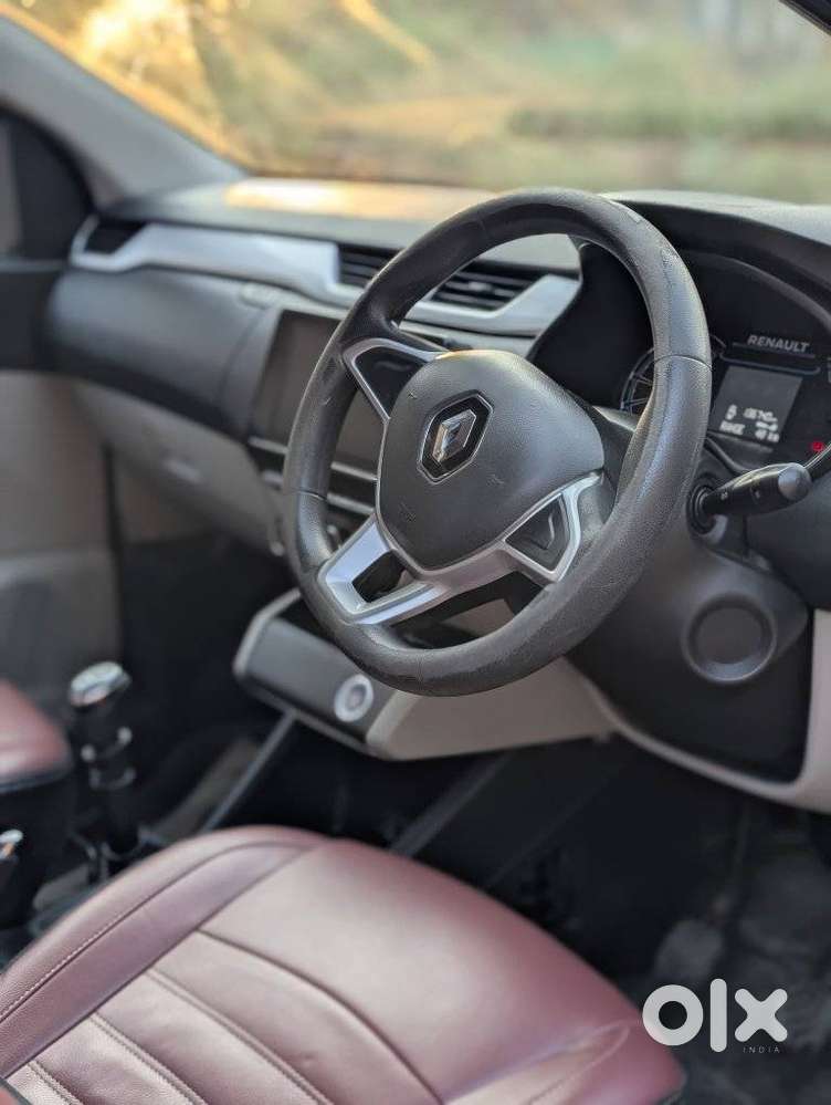 Renault Triber Rxz, 2020, Petrol