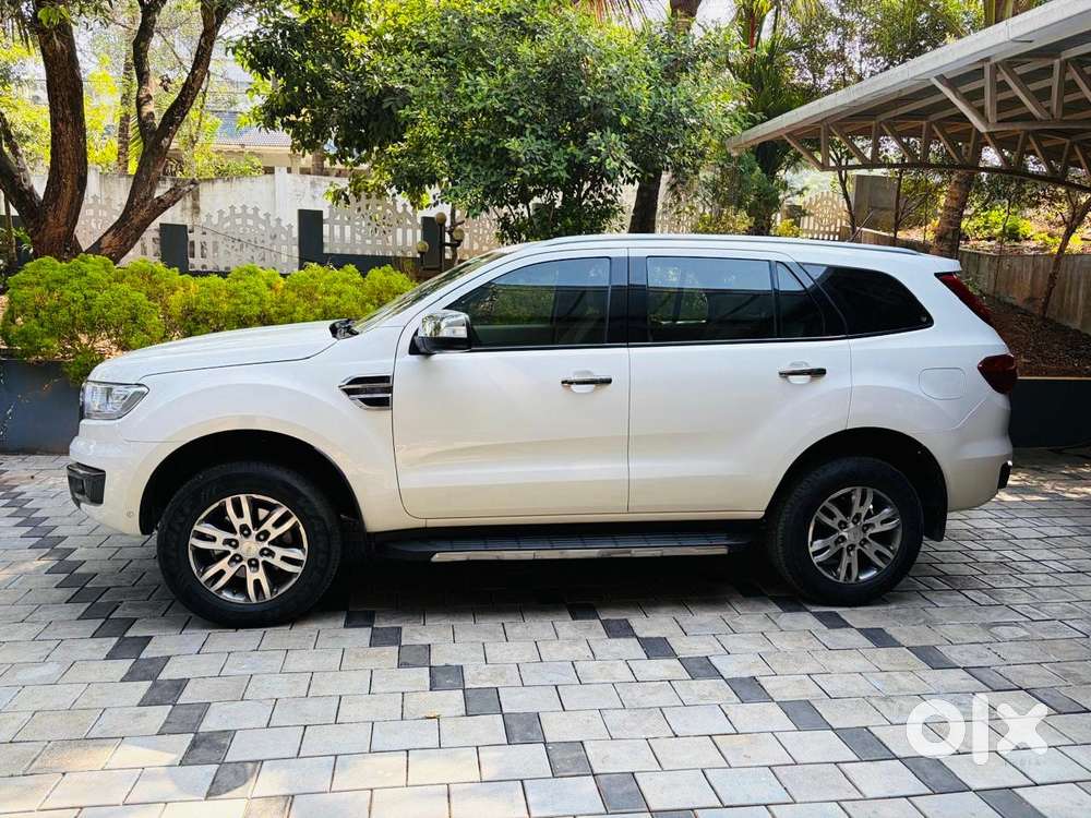 Ford Endeavour 3.2 Titanium At 4x4, 2017, Diesel