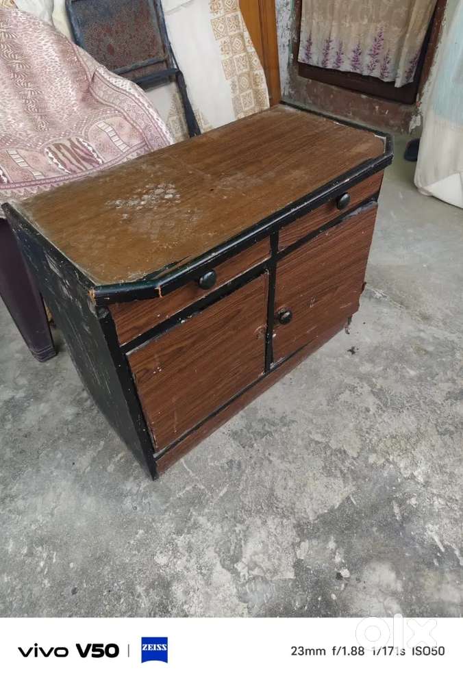 Drawer or TV trolley in good condition...