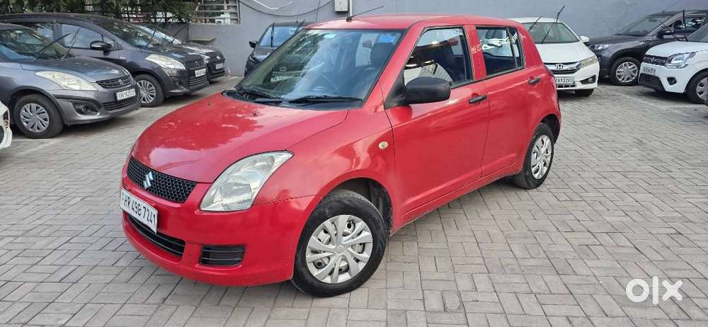 Maruti Suzuki Swift Lxi Bsiv, 2010, Petrol