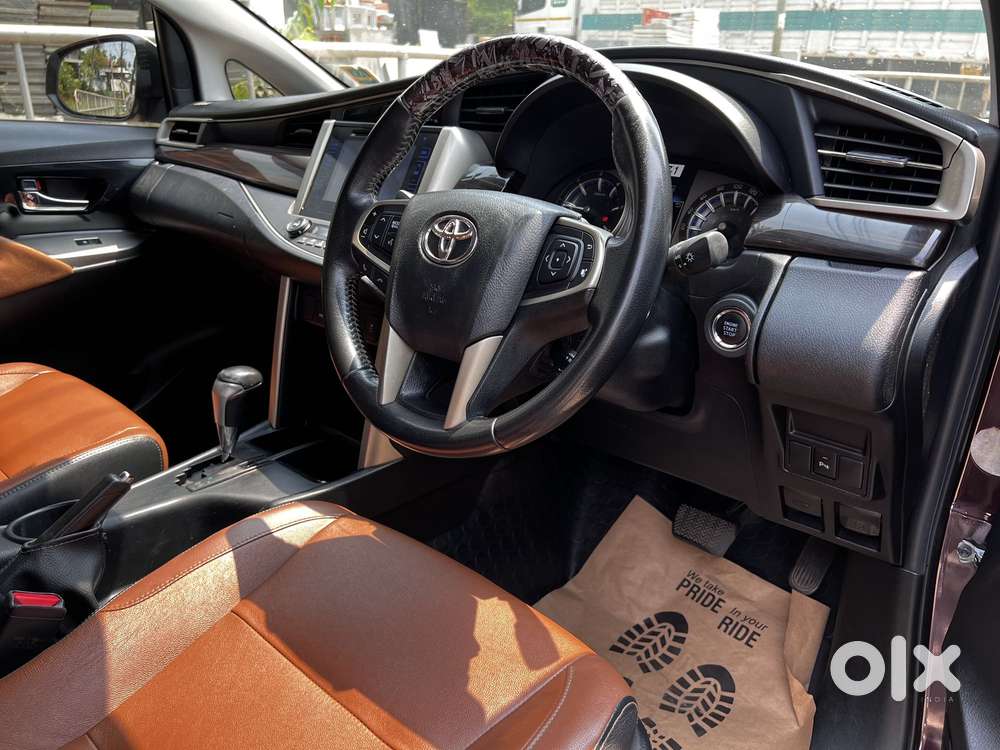 Toyota Innova Crysta 2.8z Automatic, 2017, Diesel