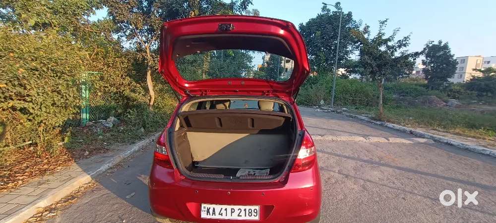 Hyundai New I20 2011 Petrol 33000 Km Driven