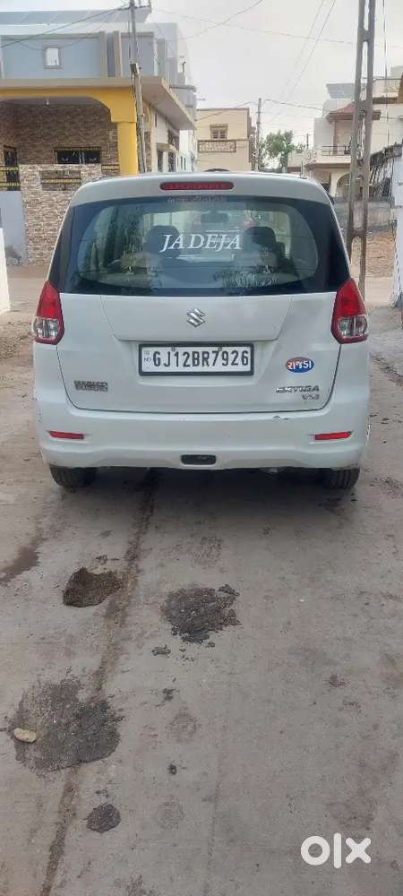Maruti Suzuki Ertiga 2013 Petrol 122890 Km Driven