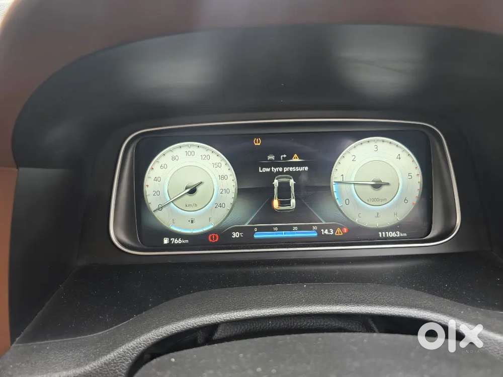 Hyundai Alcazar October 2021 Top Model A-one Condition Full Loaded