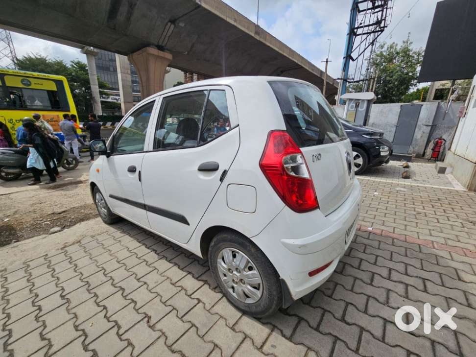 Hyundai I10 Magna O, 2016, Petrol