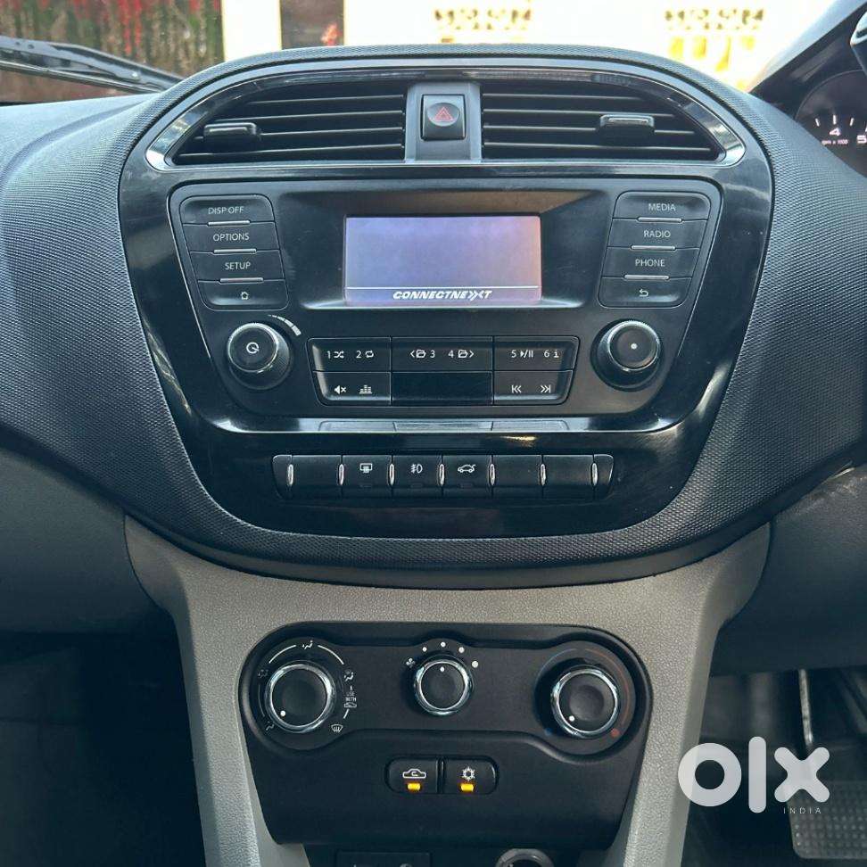 Tata Tigor Xza, 2019, Petrol