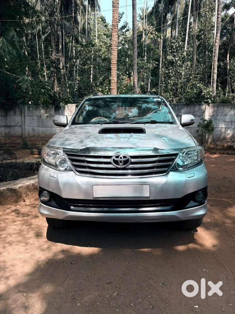 Toyota Fortuner 2015