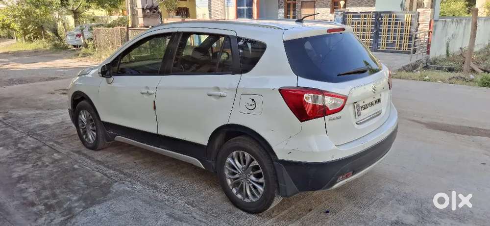 Maruti Suzuki S-cross 2017 Diesel Well Maintained