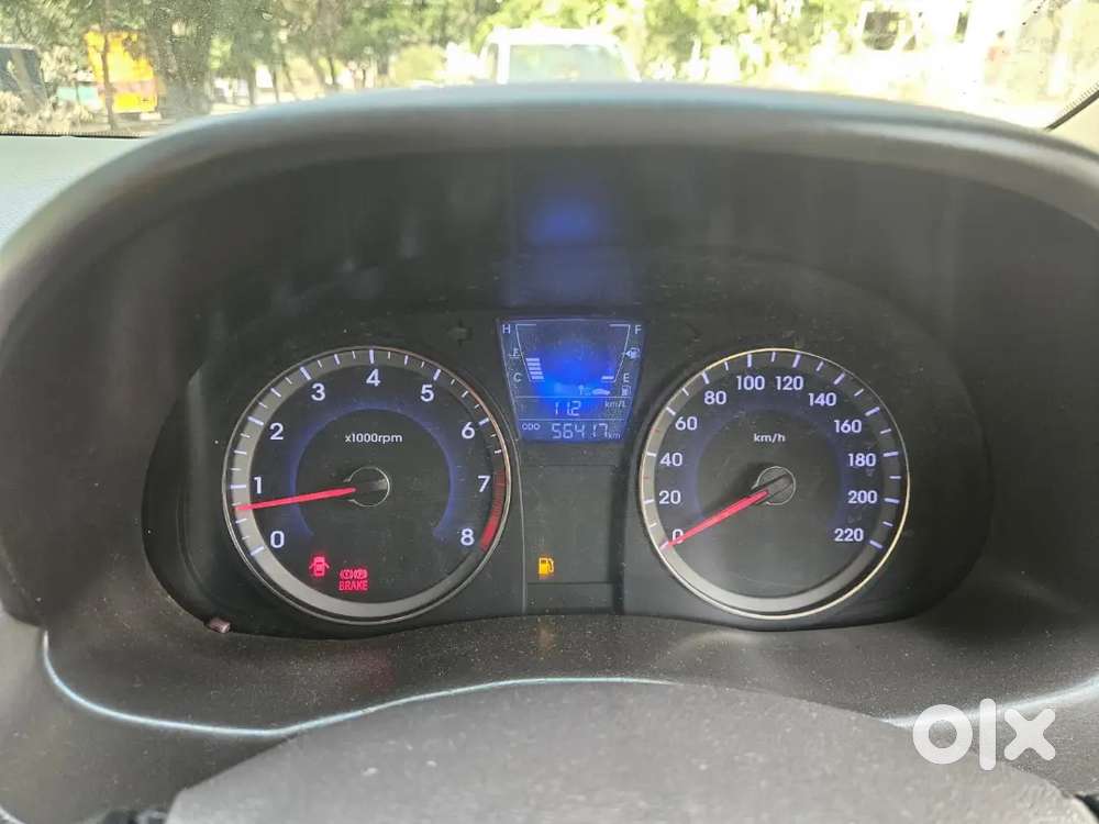 Hyundai Fluidic Verna 2012