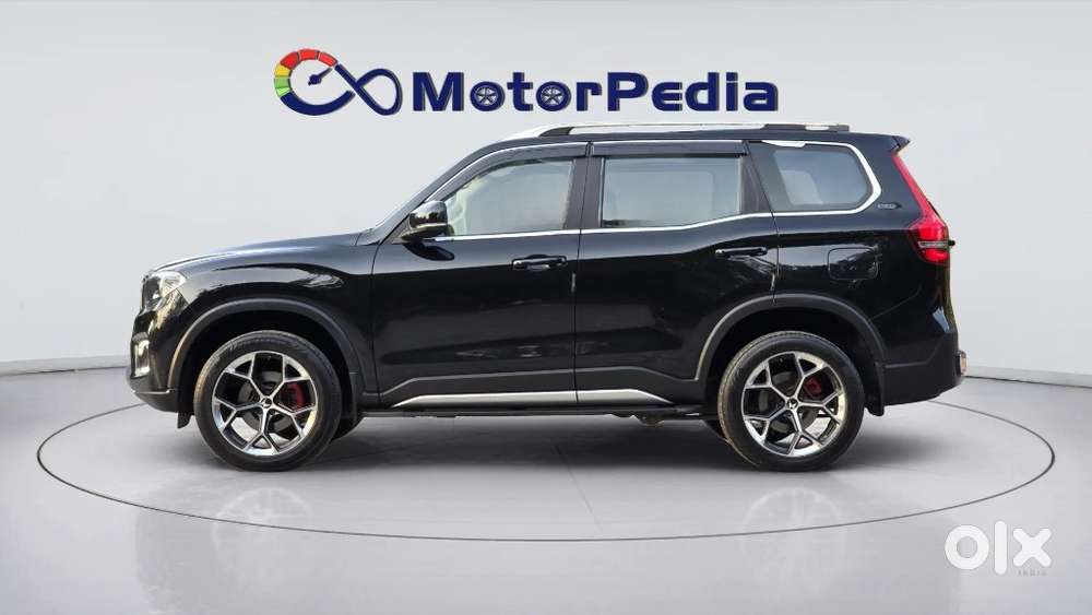 Mahindra Scorpio N Z8 Petrol At 7 Str, 2025, Petrol