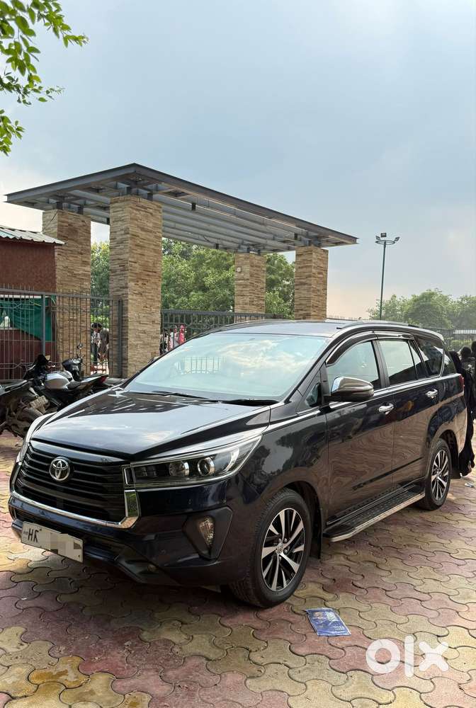 Toyota Innova Crysta 2.4 Z 7 Str, 2022