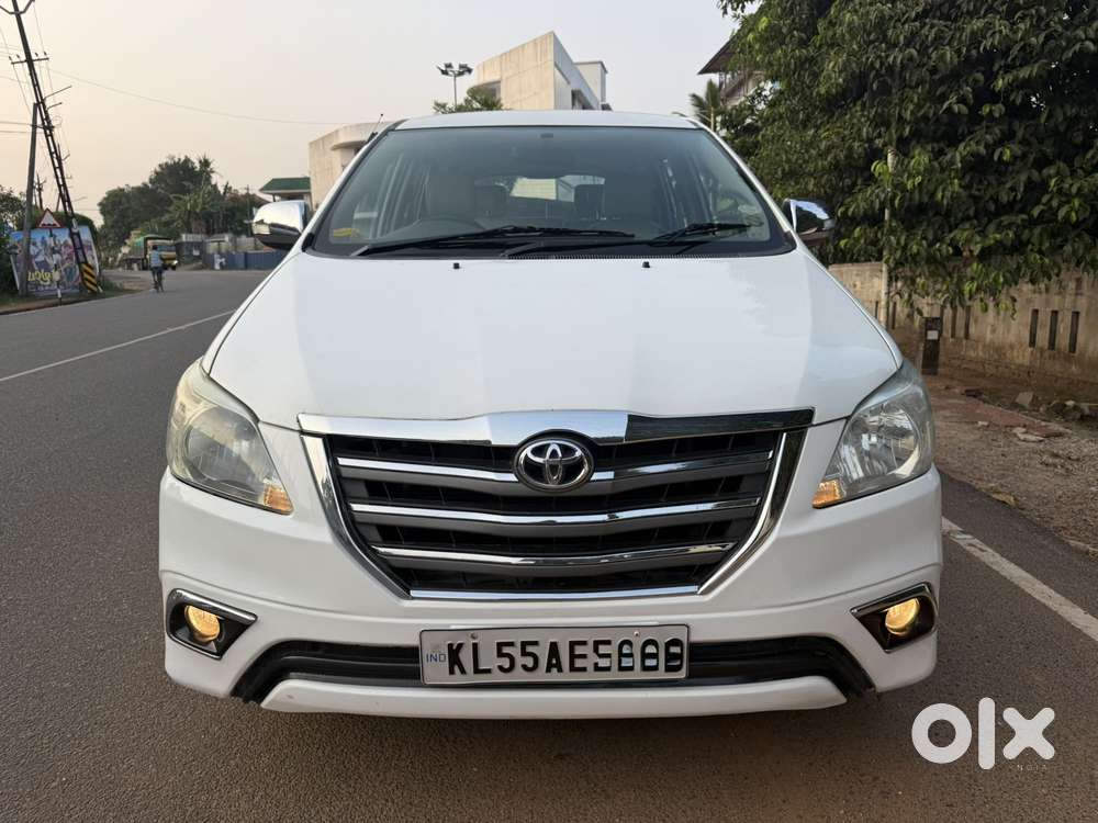 Toyota Innova 2.5 G (diesel) 8 Seater, 2015, Diesel