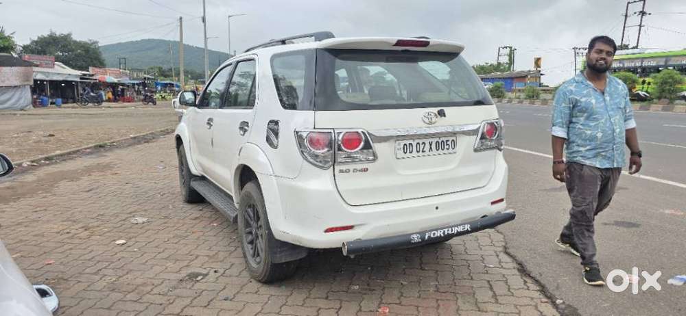 Toyota Fortuner 4x2 Manual, 2015, Diesel