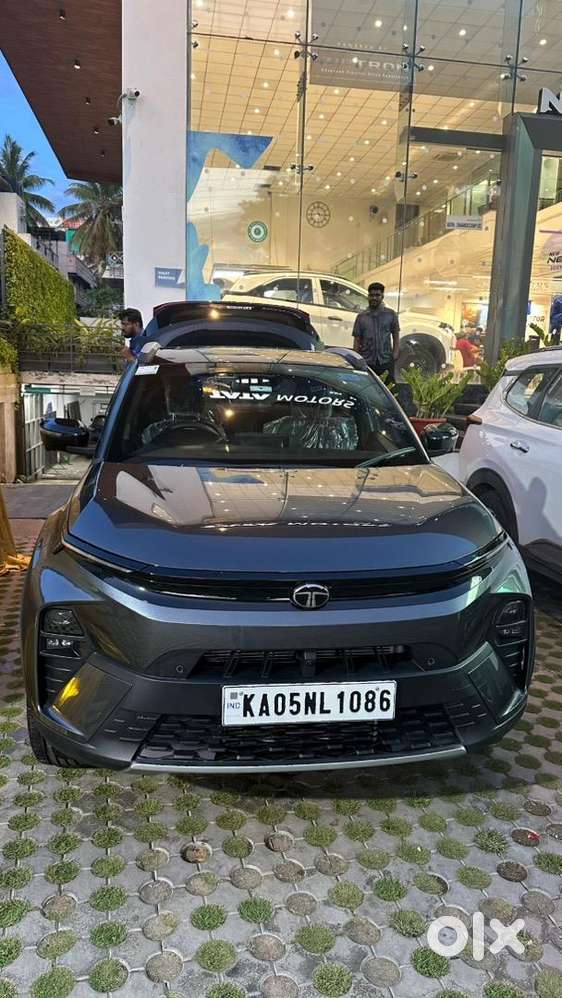 Tata Nexon 2024 Sunroof Model
