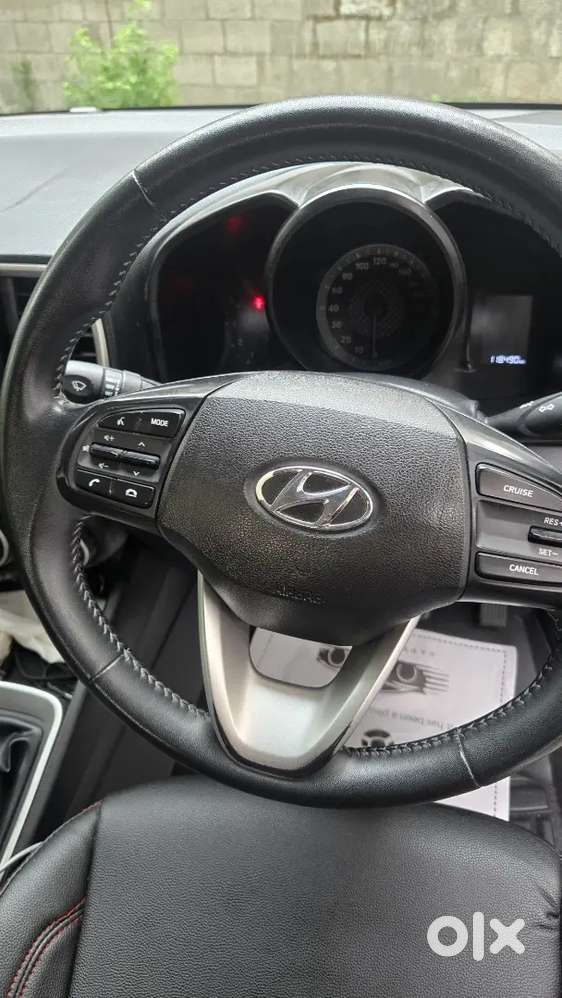 Hyundai Venue 2020 Diesel Well Maintained