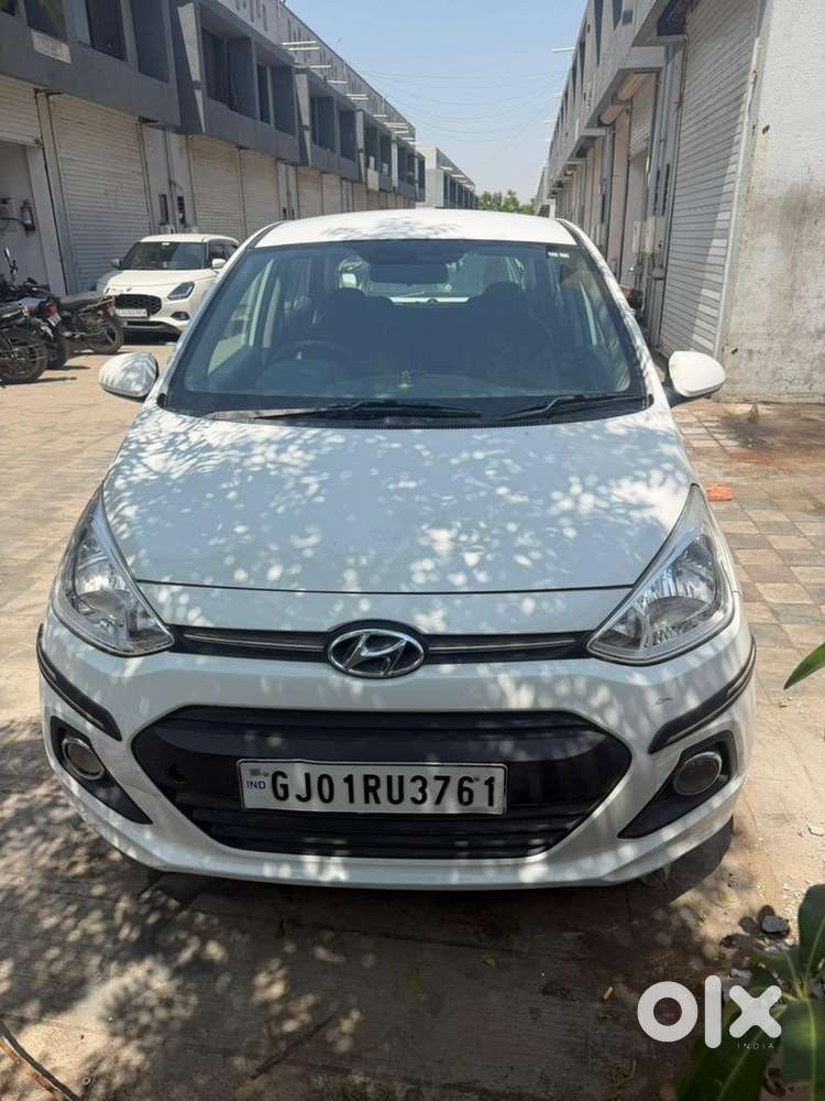 Hyundai Grand I10 2016 Petrol Well Maintained
