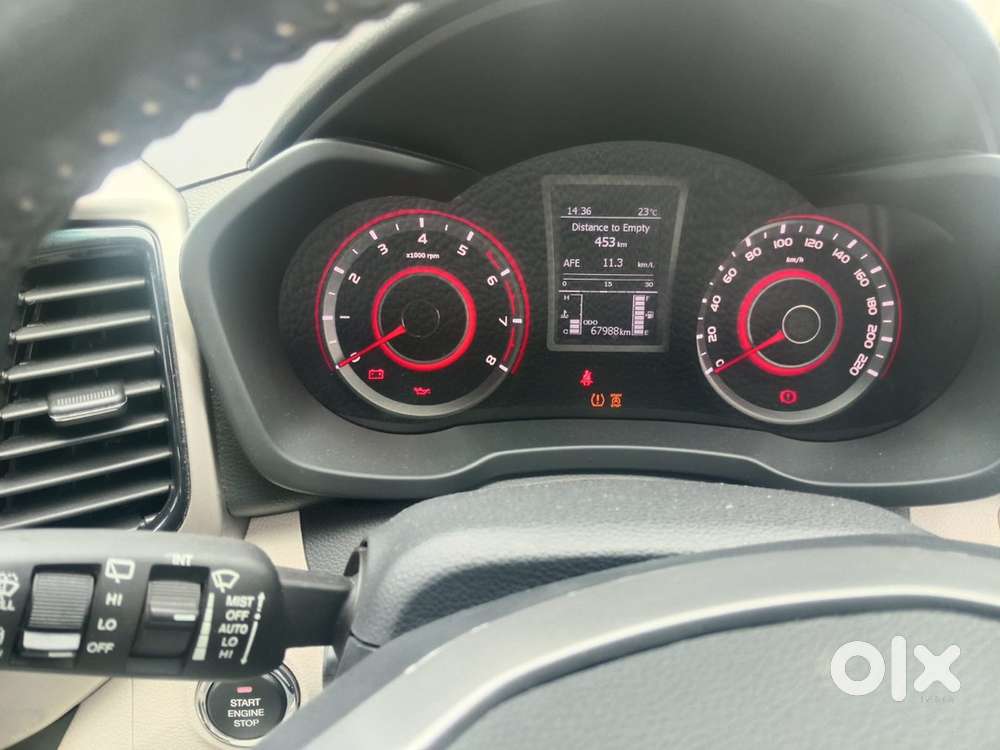 Mahindra Xuv300 W8(o)petrol Manual 2019