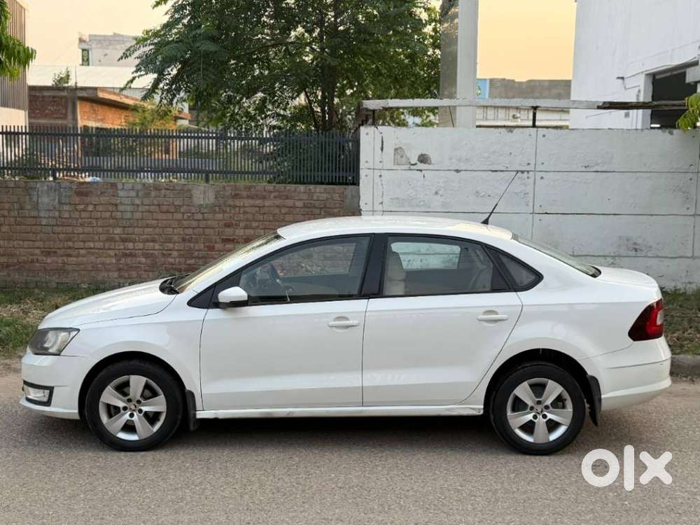 Skoda Rapid 1.5 Tdi At Style, 2017, Diesel
