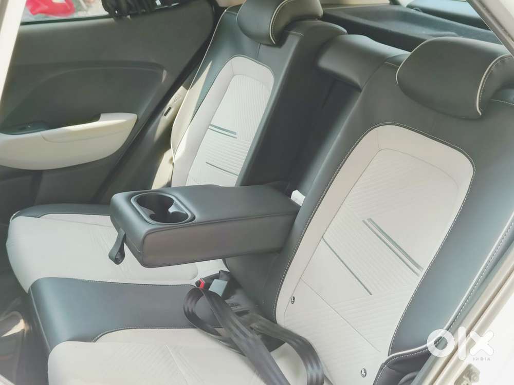 Hyundai Venue 1.0 Sx (o) Turbo Dct, 2023, Petrol