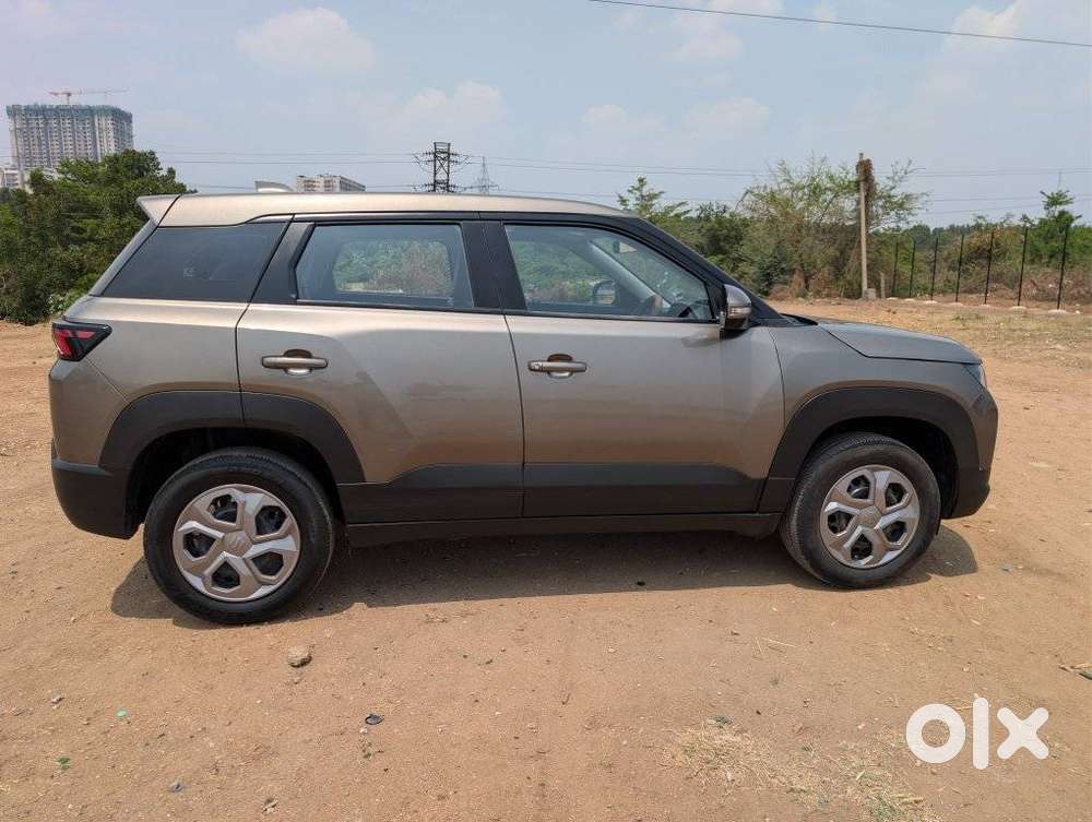 Maruti Suzuki Brezza 1.5 Vxi Smart Hybrid, 2023, Petrol