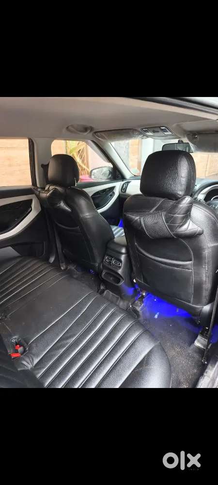 Hyundai Creta Disel  With Alowy Wheel