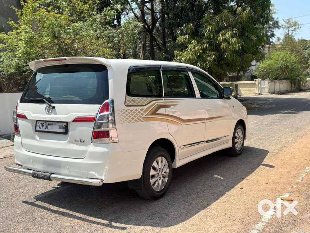 Toyota Innova 2.5 G (diesel) 8 Seater, 2014, Diesel
