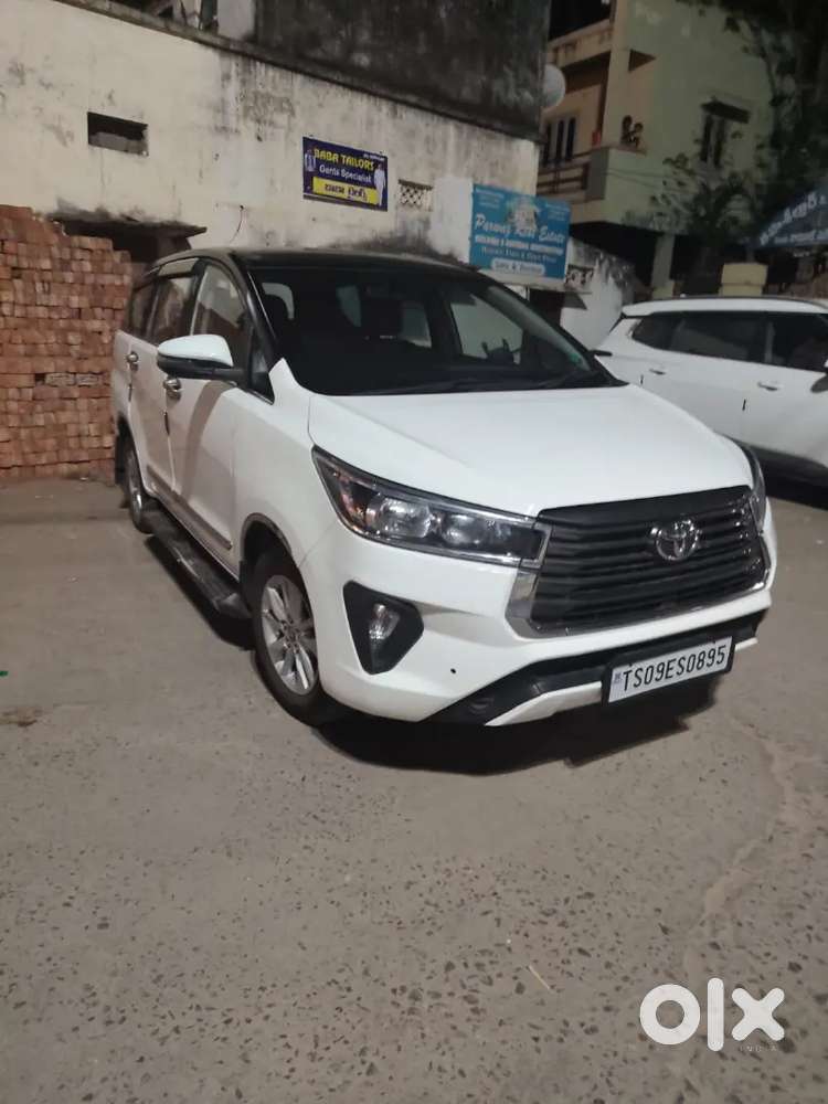 Toyota Innova Crysta 2017 Petrol Mt 7 Str