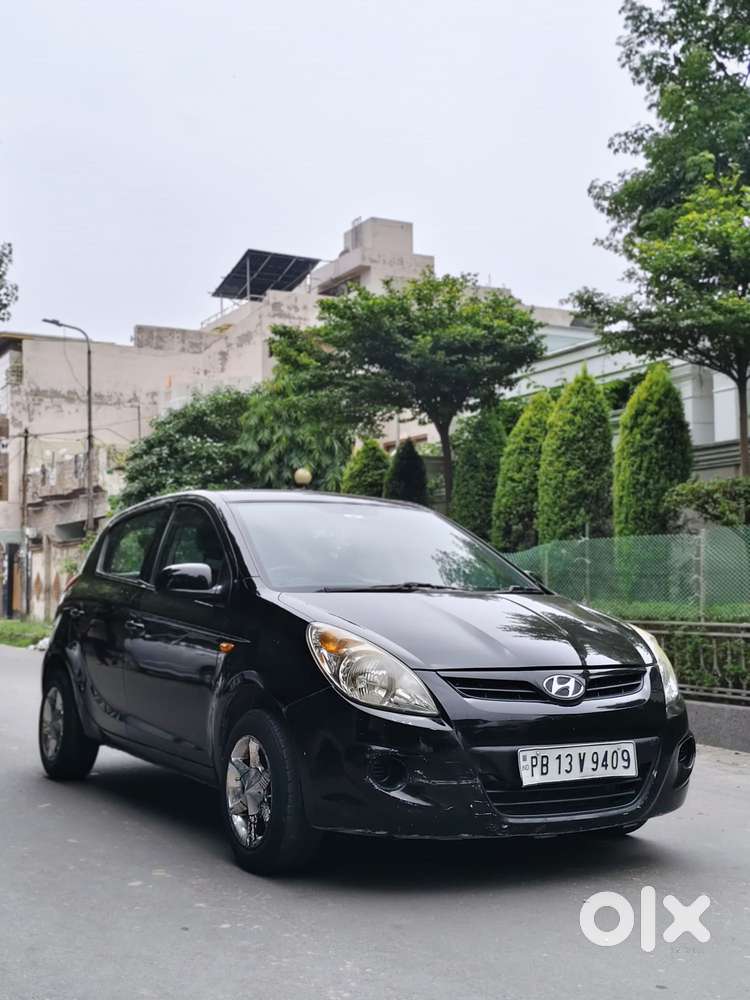 Hyundai I20 Sportz 1.2 Bs-iv, 2010, Petrol