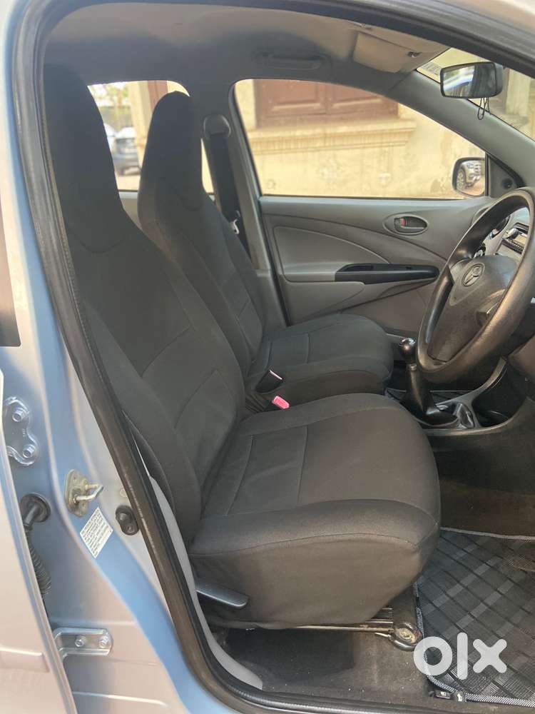 Toyota Etios 2010-2012 G, 2011, Petrol