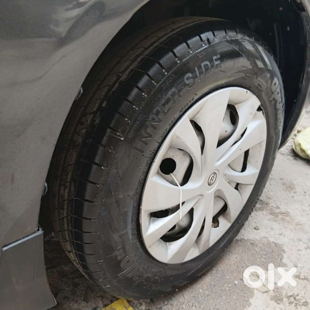 Maruti Suzuki Swift Lxi Optional-o, 2015, Petrol