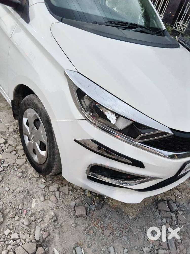Tata Tiago 1.2 Revotron Xt (o), 2021, Petrol