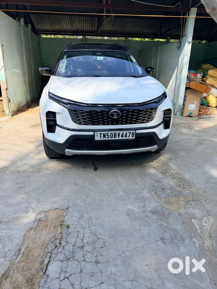 Tata Safari Plus 2024 Dual Tone