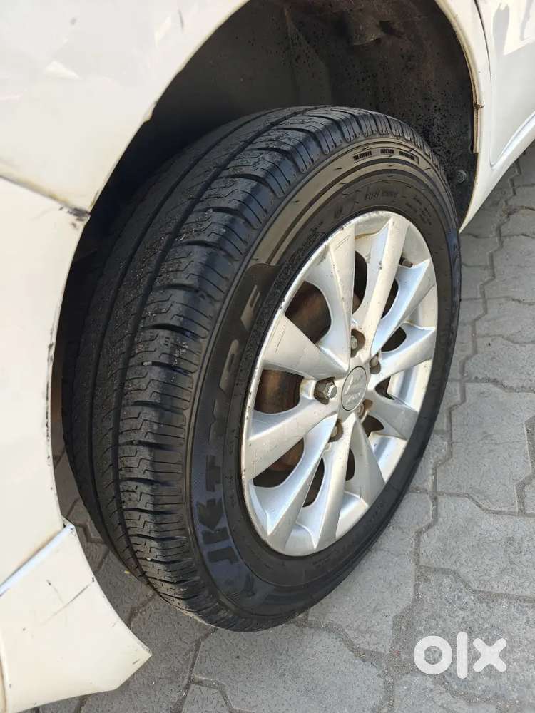 Maruti Suzuki Ertiga 2013 Diesel 200000 Km Driven