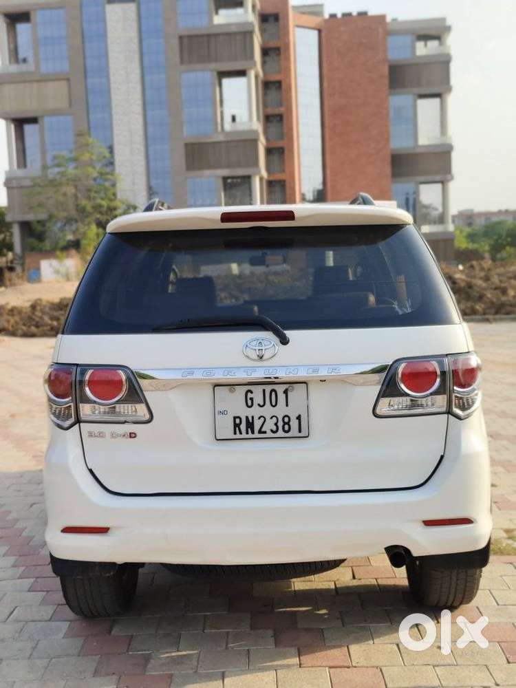Toyota Fortuner 2011-2016 4x2 Manual, 2015, Diesel