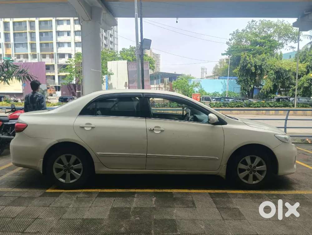 Toyota Corolla Altis Push Button Start Top End