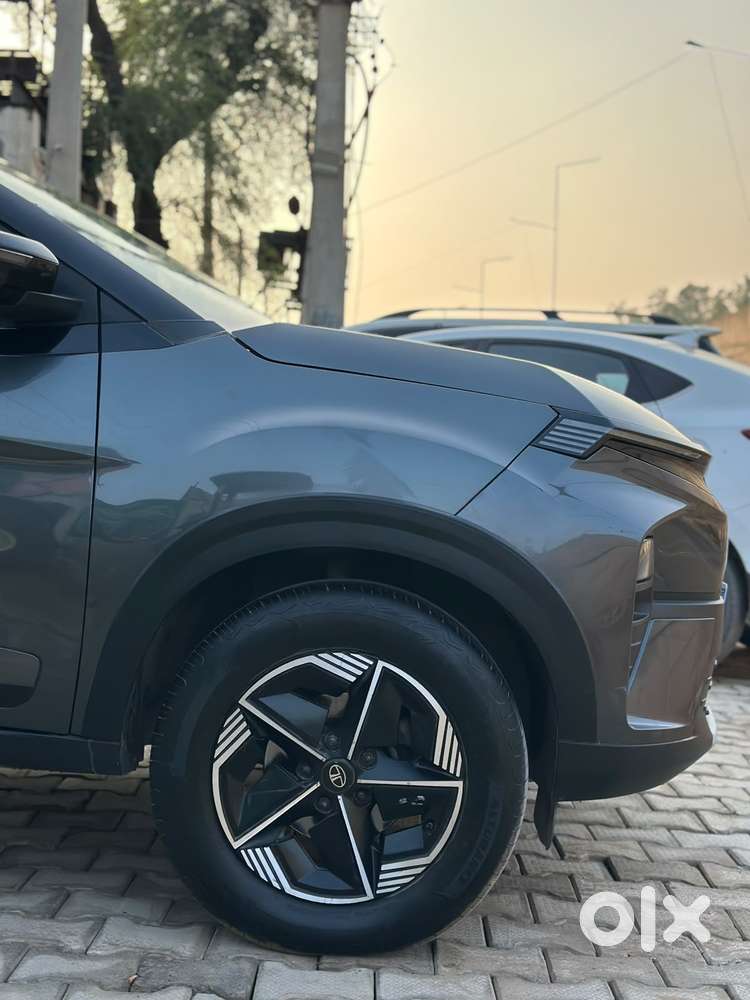 Tata Nexon, 2023, Petrol