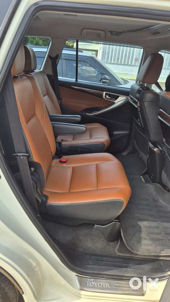 Toyota Innova Crysta 2.8 Zx At, 2017, Diesel