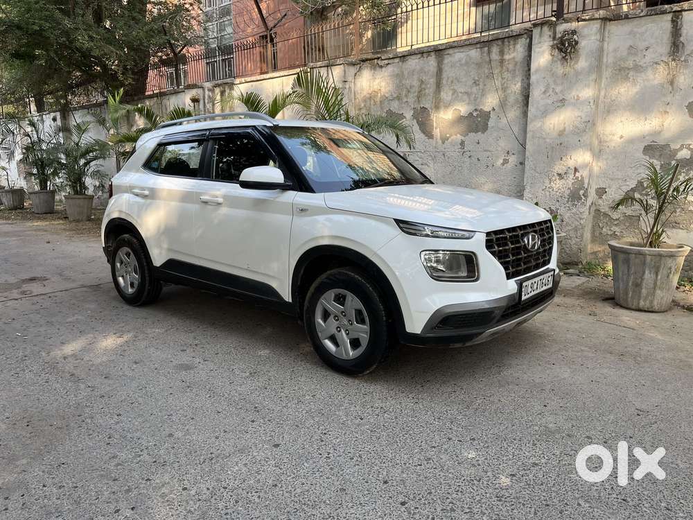 Hyundai Venue 1.2 S Plus, 2020, Petrol
