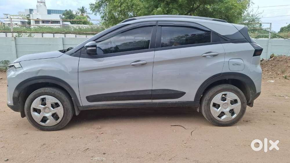 Tata Nexon Pure Plus (s) Petrol Amt, 2026, Petrol