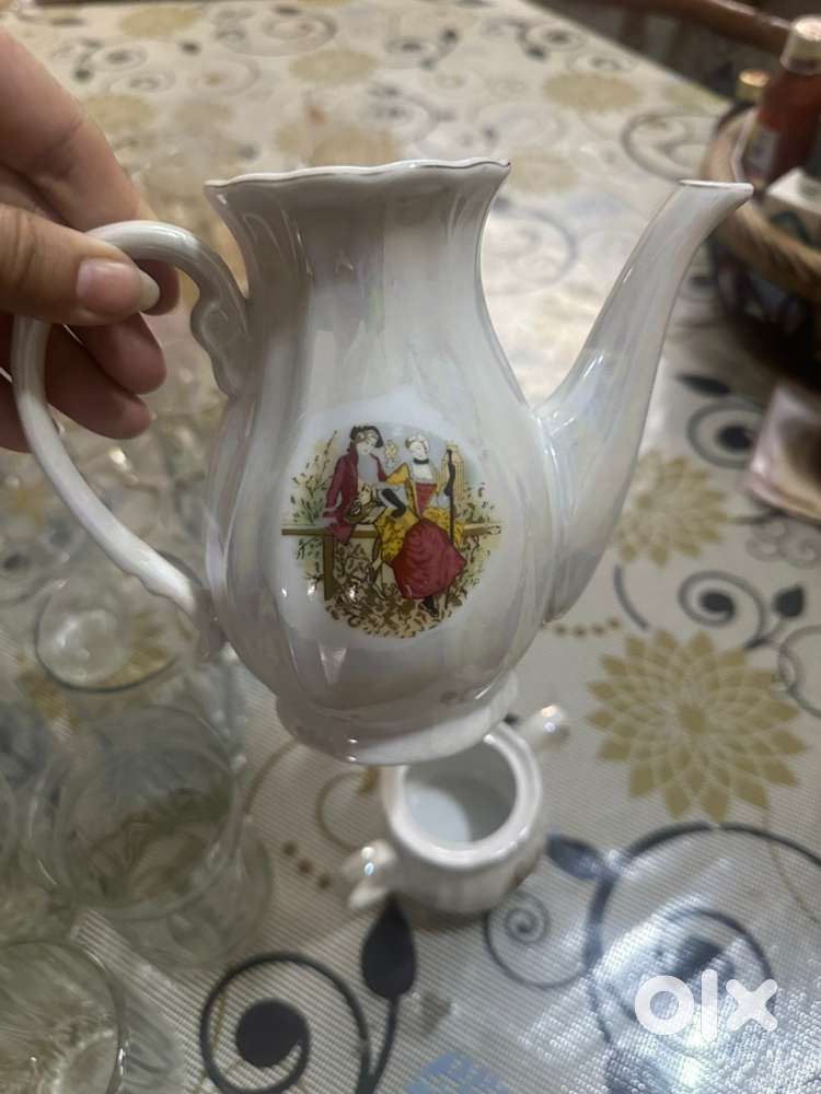 Crockery items