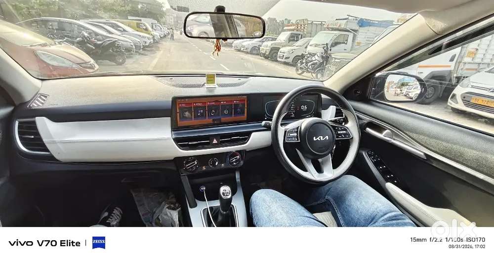 Kia Seltos Petrol Manual 2025