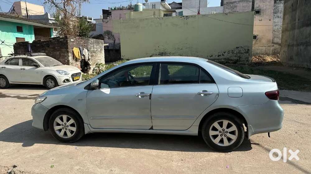Toyota Corolla Altis Petrol Top Model