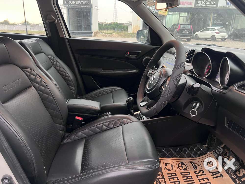 Maruti Suzuki Swift Vxi Optional, 2023, Petrol
