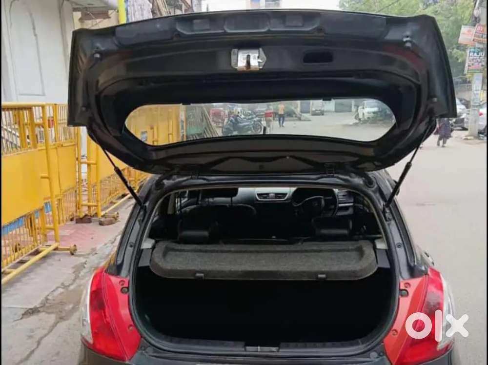 2015 Maruti Suzuki Swift Lxi Optional-o