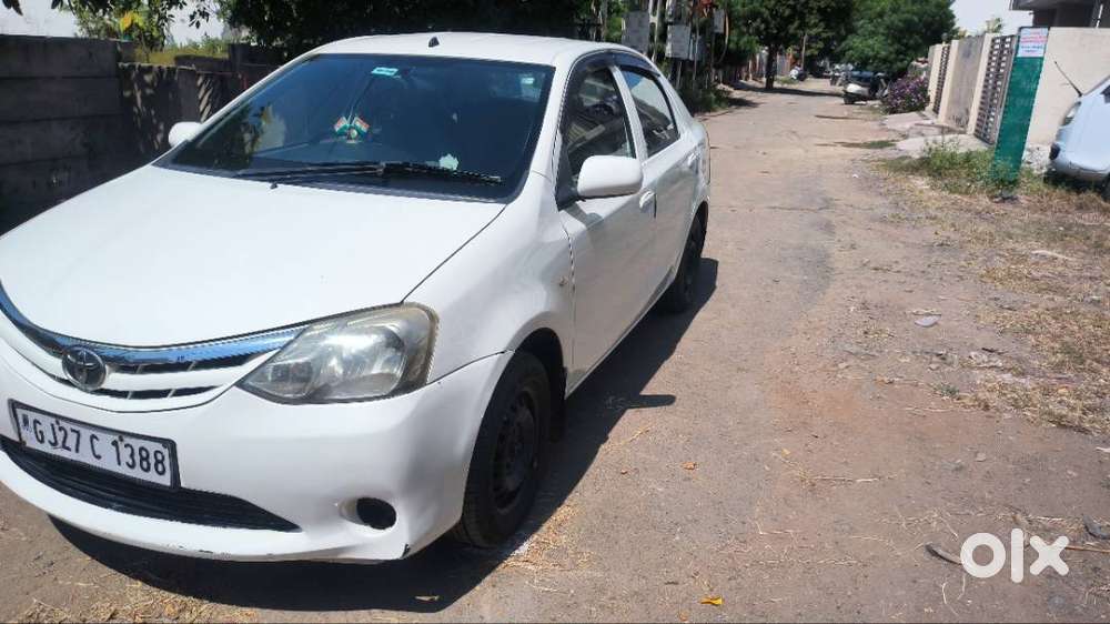 Toyota Etios G 2011, Patro/cng , 3 Rd Owner
