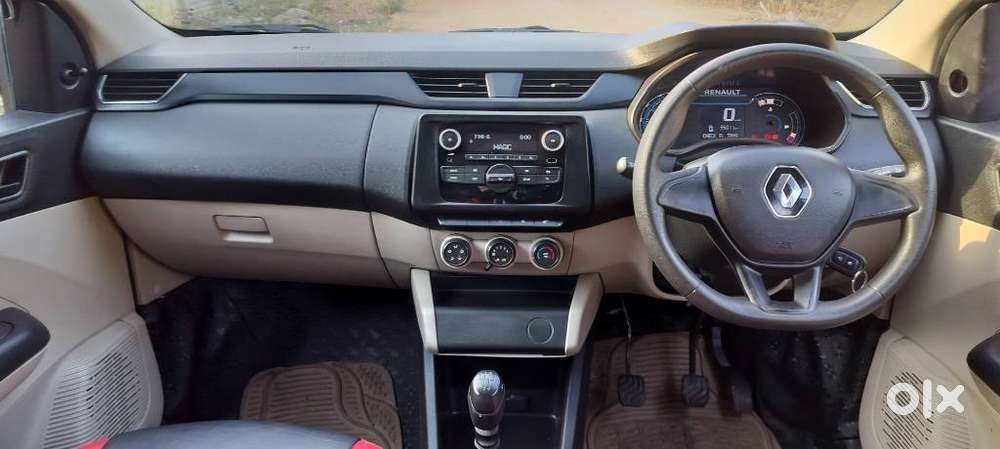 Renault Triber Rxz, 2024, Petrol