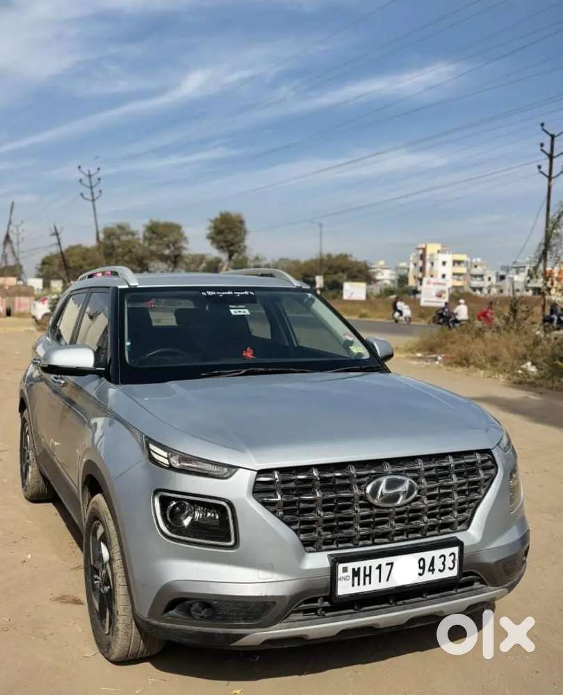 Hyundai Venue 2020 Diesel Well Maintained