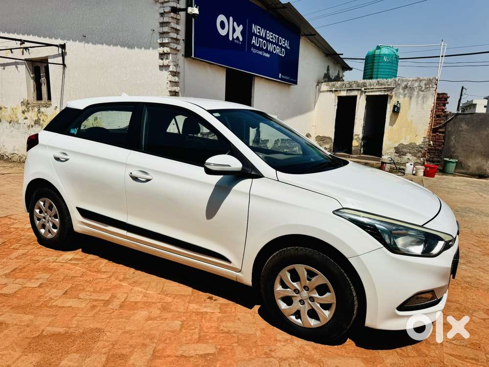 Hyundai I20 Sportz 1.2 Bs-iv, 2015, Petrol